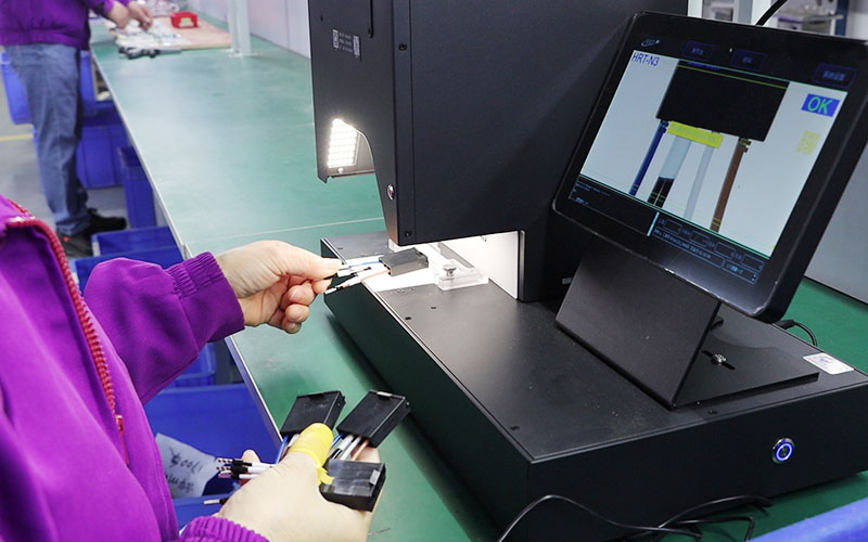 Testování kabelového svazku